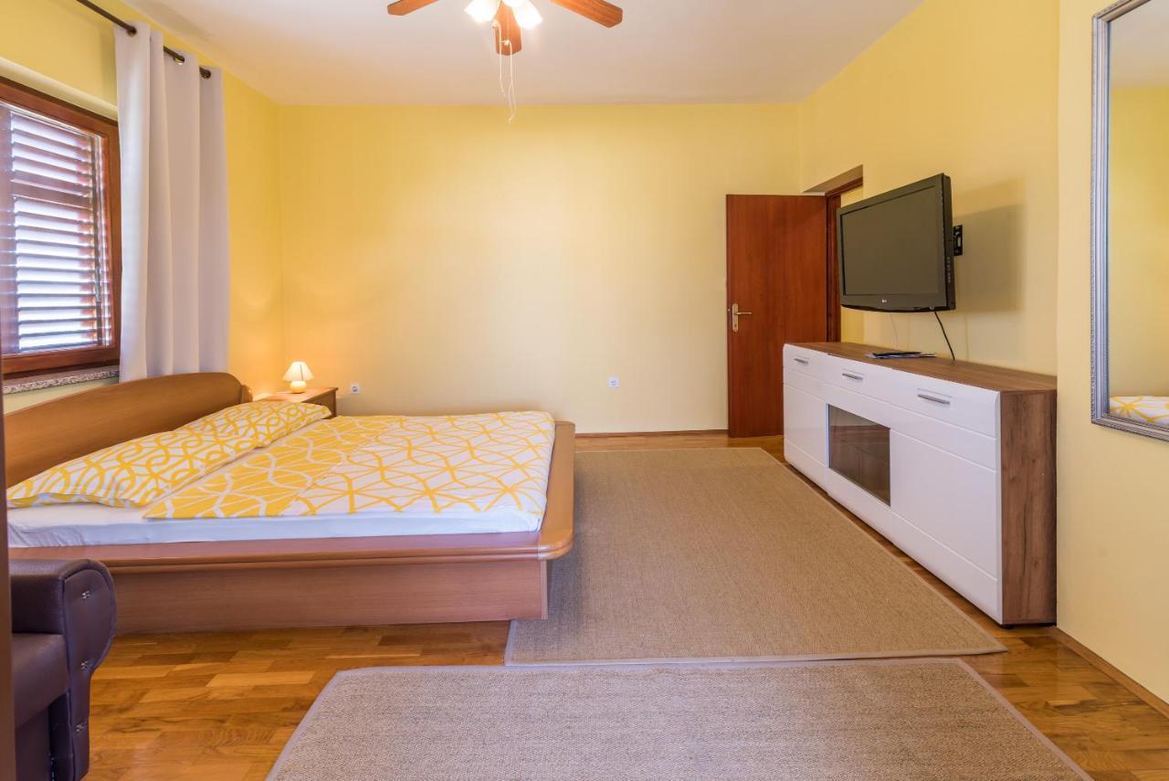Belvedere Apartments 크르크 외부 사진